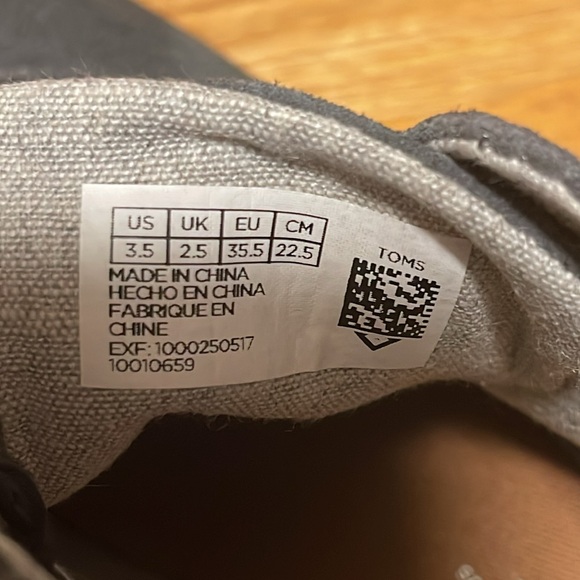 Brand new without tag Size 3.5Y Toms Girls Desert Wedge Heel Shoes - Picture 5 of 6